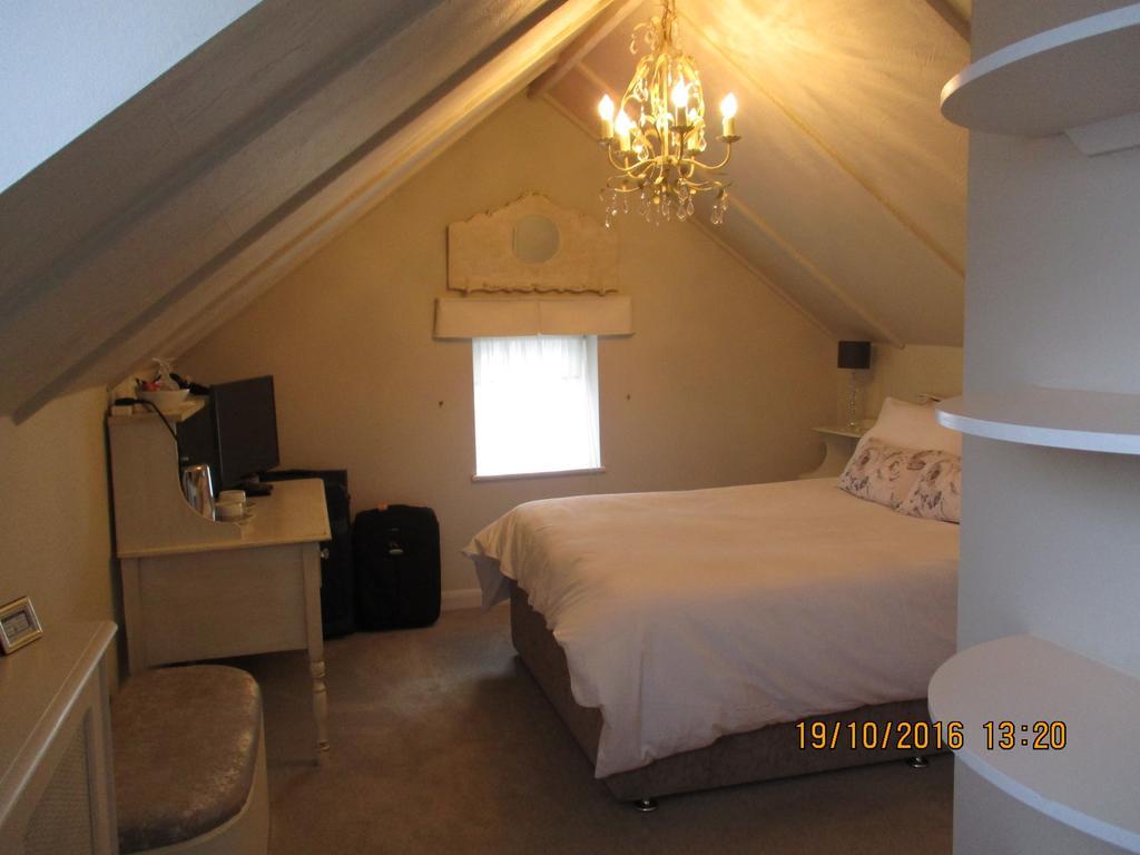 Bed & Breakfast Mcmillans *