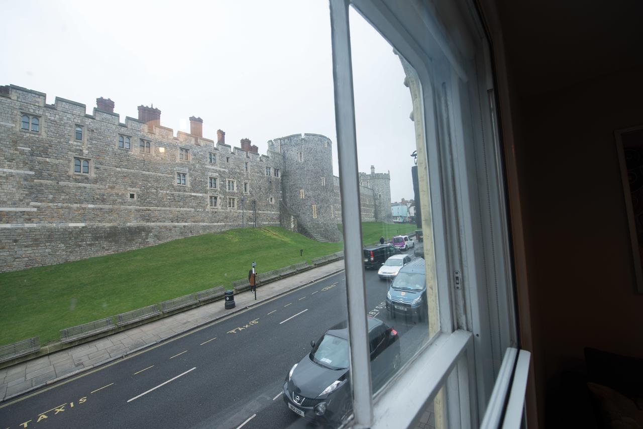 Facing The Castle Windsor