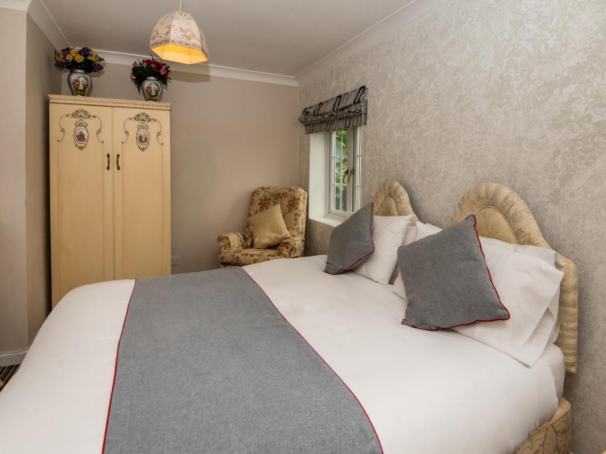 Oyo Vale Hotel Windsor