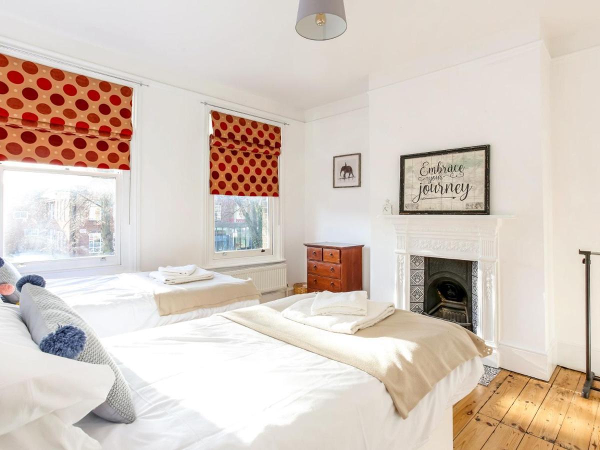 Grand Victorian House, Parking & River Walks