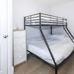 Lovely 2-Bed In Windsor Free Parking, 1 Mile From Legoland