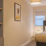 2Bed/2Bath Bliss, Private Parking