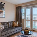 2Bed/2Bath Bliss, Private Parking