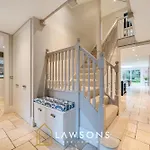 Executive Living By Lawsons- Moments From Legoland