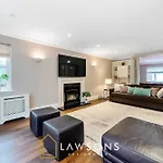 Executive Living By Lawsons- Moments From Legoland