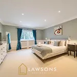 Executive Living By Lawsons- Moments From Legoland