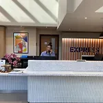 Holiday Inn Express Windsor By Ihg