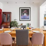Windsor Castle 4-Bed & Garden