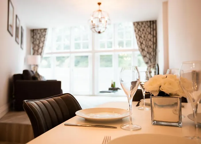 Urban Living\'S - Windsor Castle Luxury Apartments