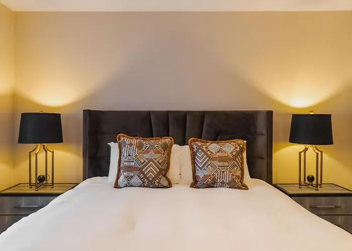 2Br Gem, Private Parking & Private Garden