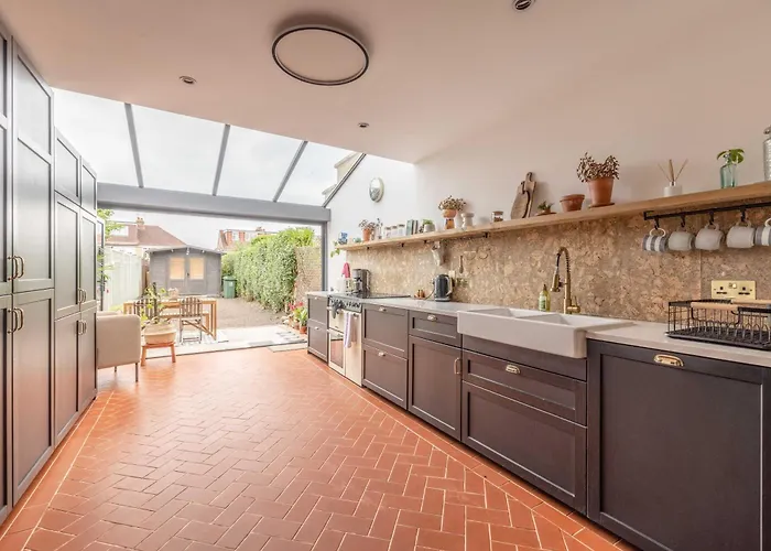 Cosy 2-Bed Cottage, Close To Windsor And Legoland