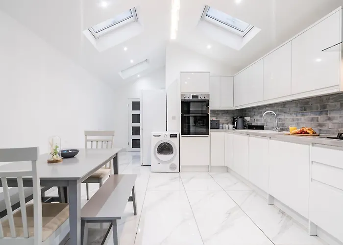 Albert Street Retreat, Windsor
