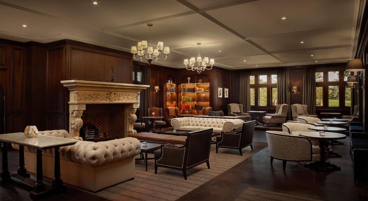 Fairmont Park Hotel