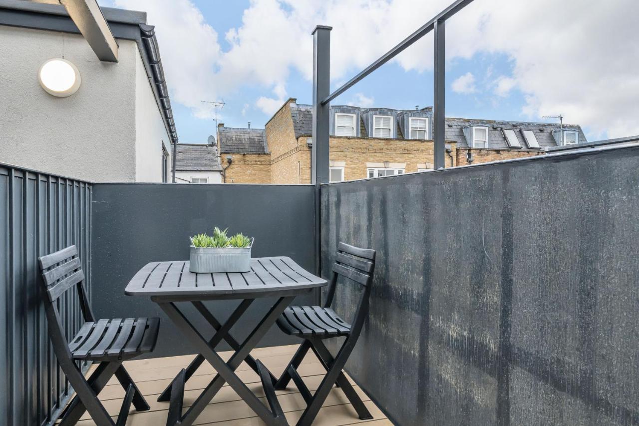 Boutique Living By Lawsons