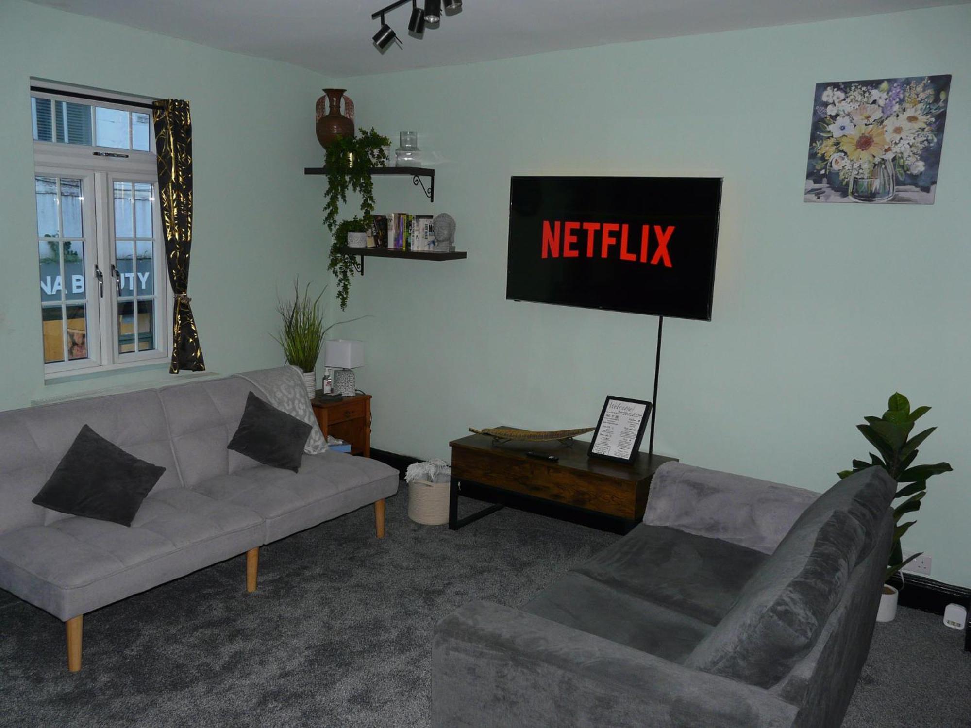 One Bed In Town Centre, 5 Min Walk To The Castle!! Windsor