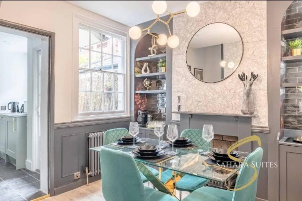 Monthly Escape - Retreat - Centre - Near Castle & Eton - Sleeps 4 Windsor