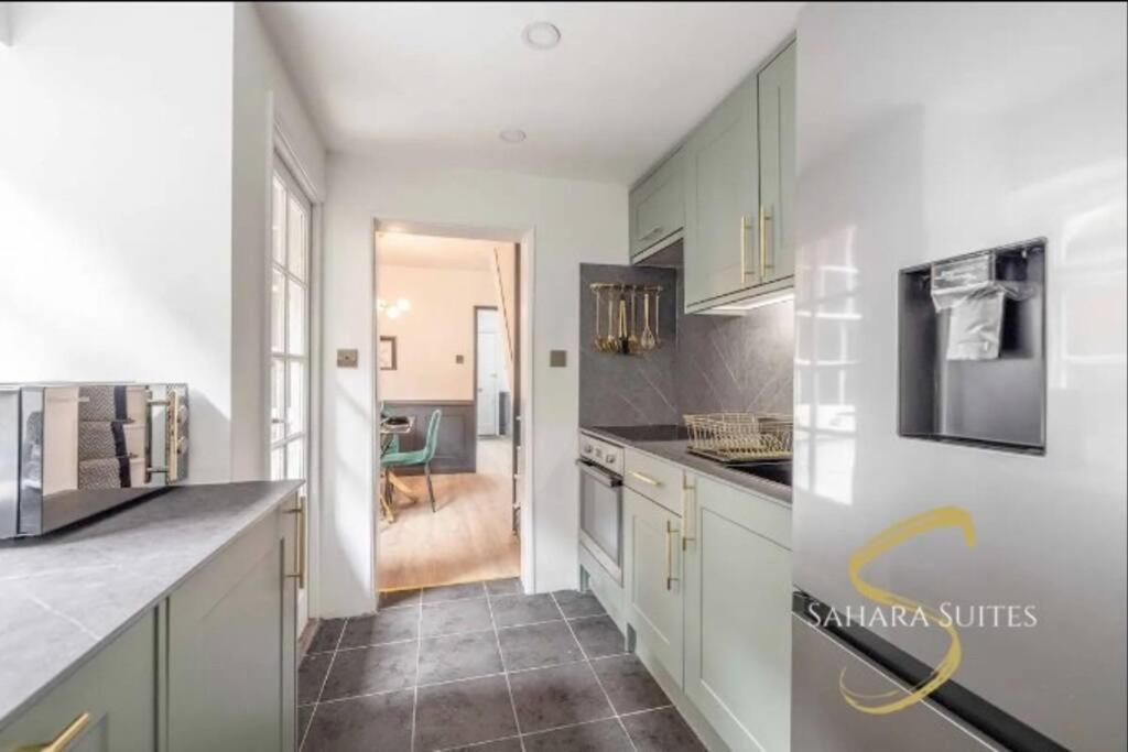 Monthly Escape - Retreat - Centre - Near Castle & Eton - Sleeps 4 * Windsor