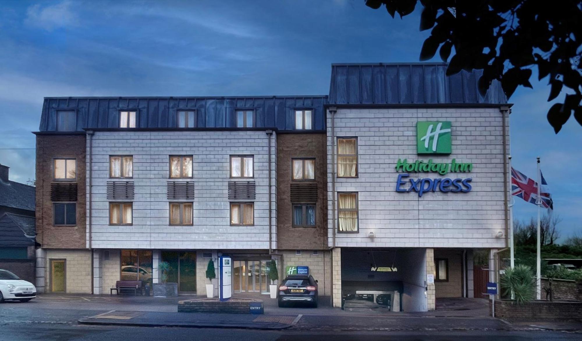 Express By Ihg Hotel Windsor