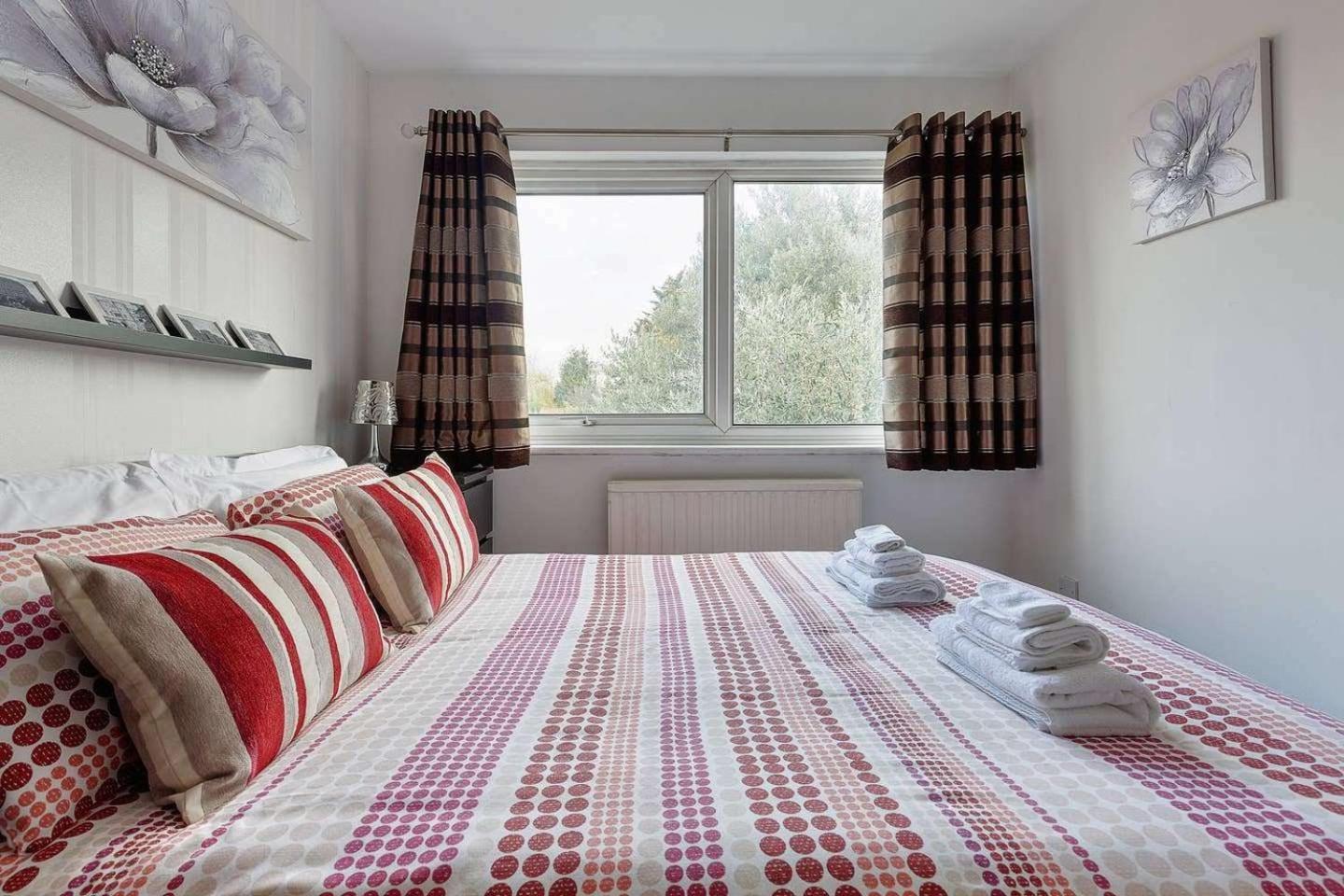 Three Bedroom In A Great Location Windsor