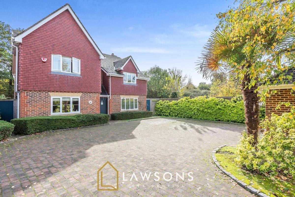 Villa Executive Living By Lawsons- Moments From Legoland