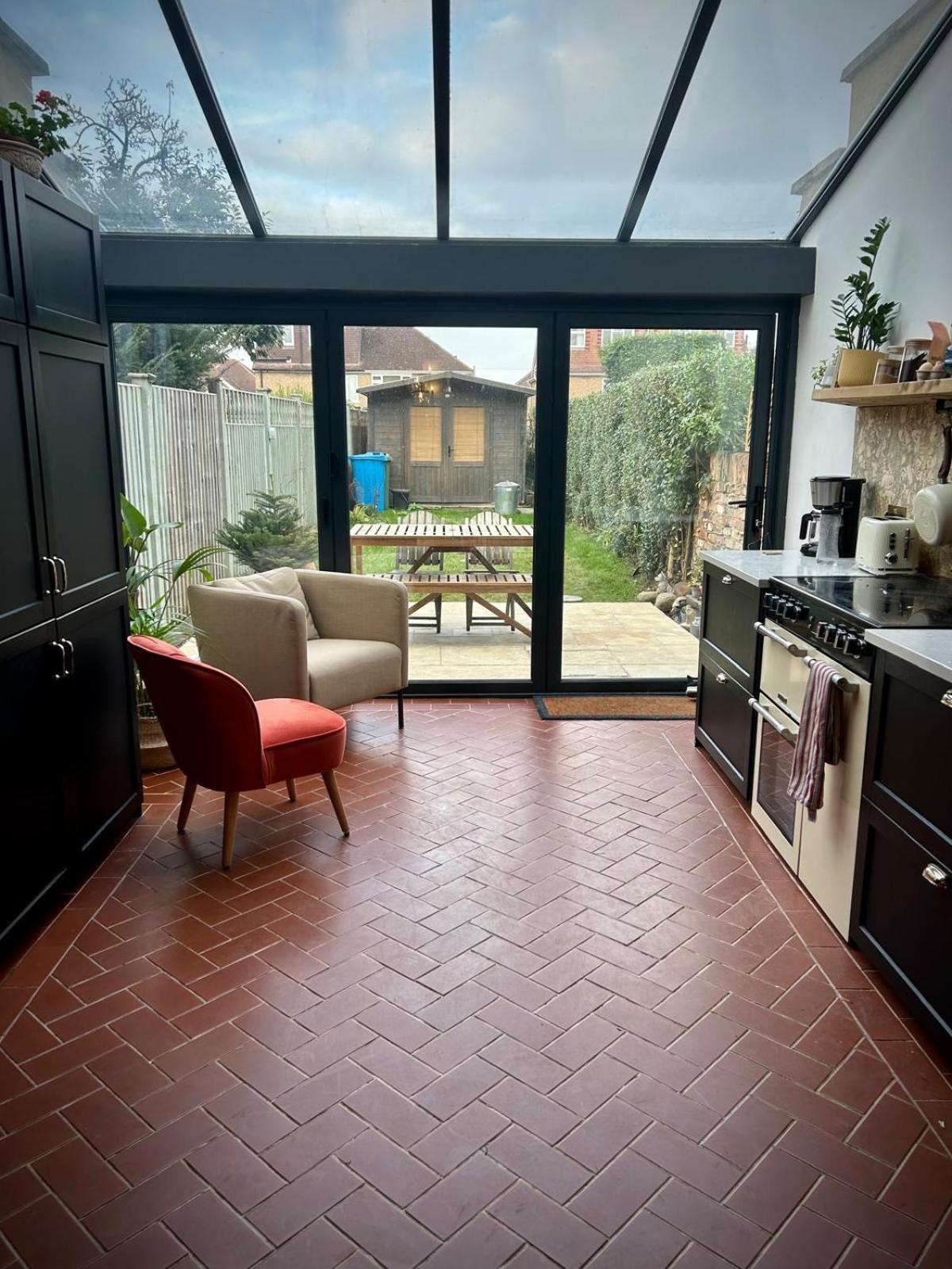 Cosy 2-bed Cottage, Close To And Legoland Holiday home Windsor