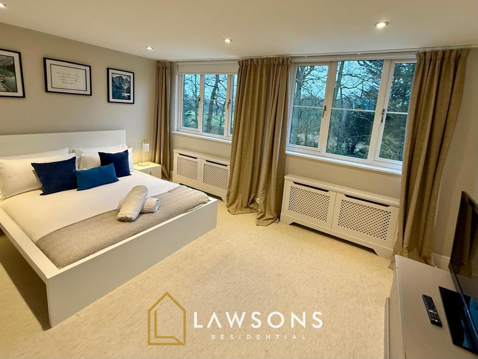 Villa Executive Living By Lawsons- Moments From Legoland Windsor