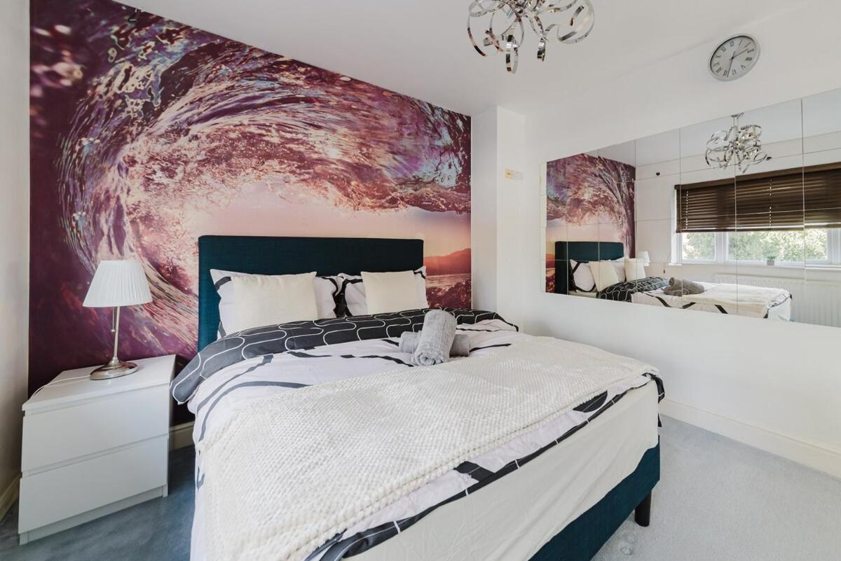 Four Bedroom House By Brookland Serviced Short Lets London With Free Wifi Apartment Windsor