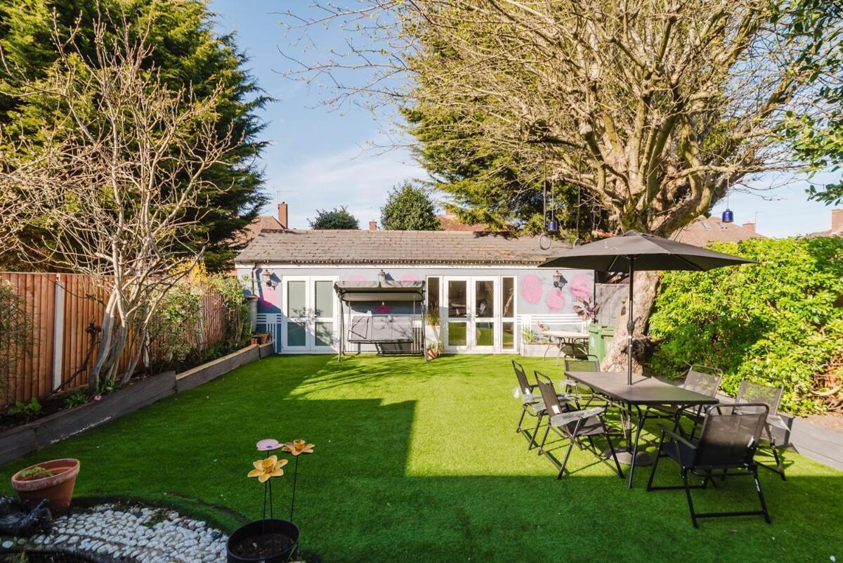 Four Bedroom House By Brookland Serviced Short Lets London With Free Wifi Apartment