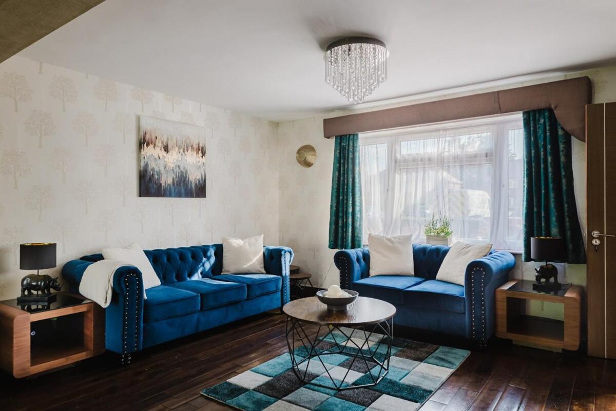 Four Bedroom House By Brookland Serviced Short Lets London With Free Wifi Apartment