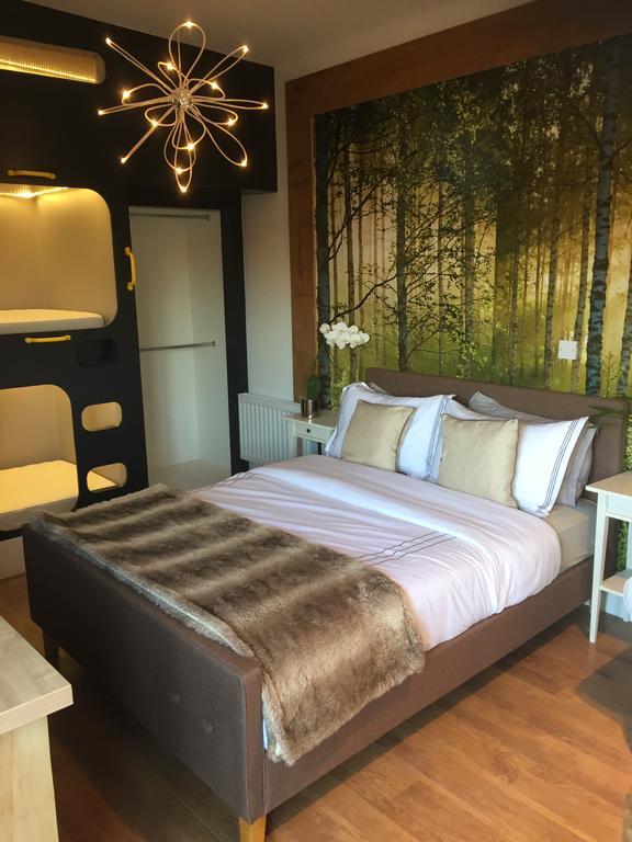 Willow Court Farm Studio West & Petting Farm, 8 Mins To Legoland & Windsor, 15 Mins To Lapland Uk Holiday home