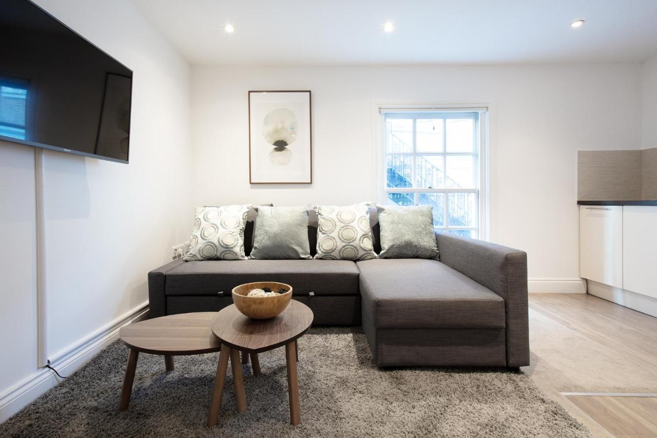 Hampden The Louis Apartment