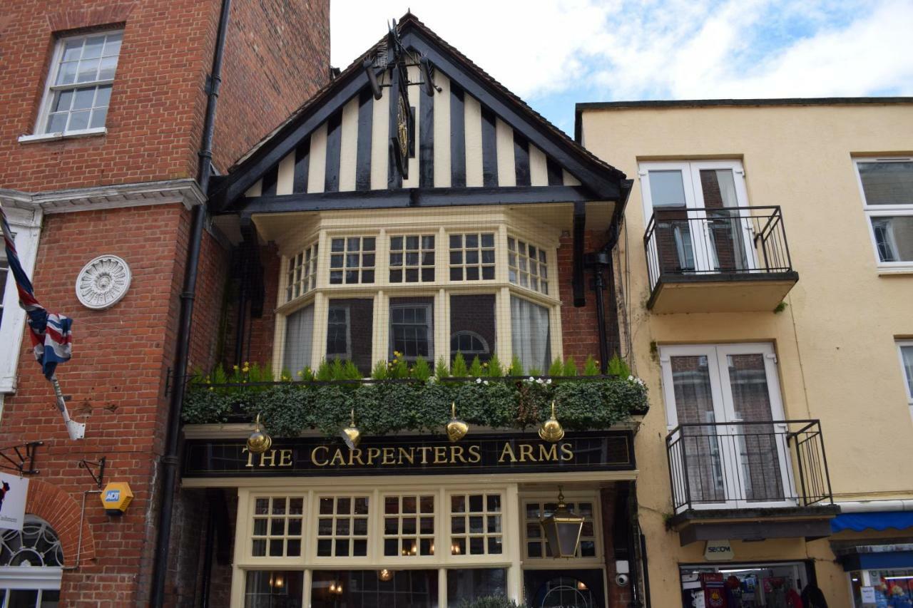 Apartment Castle Properties: The Sovereign 5 Bed Town House