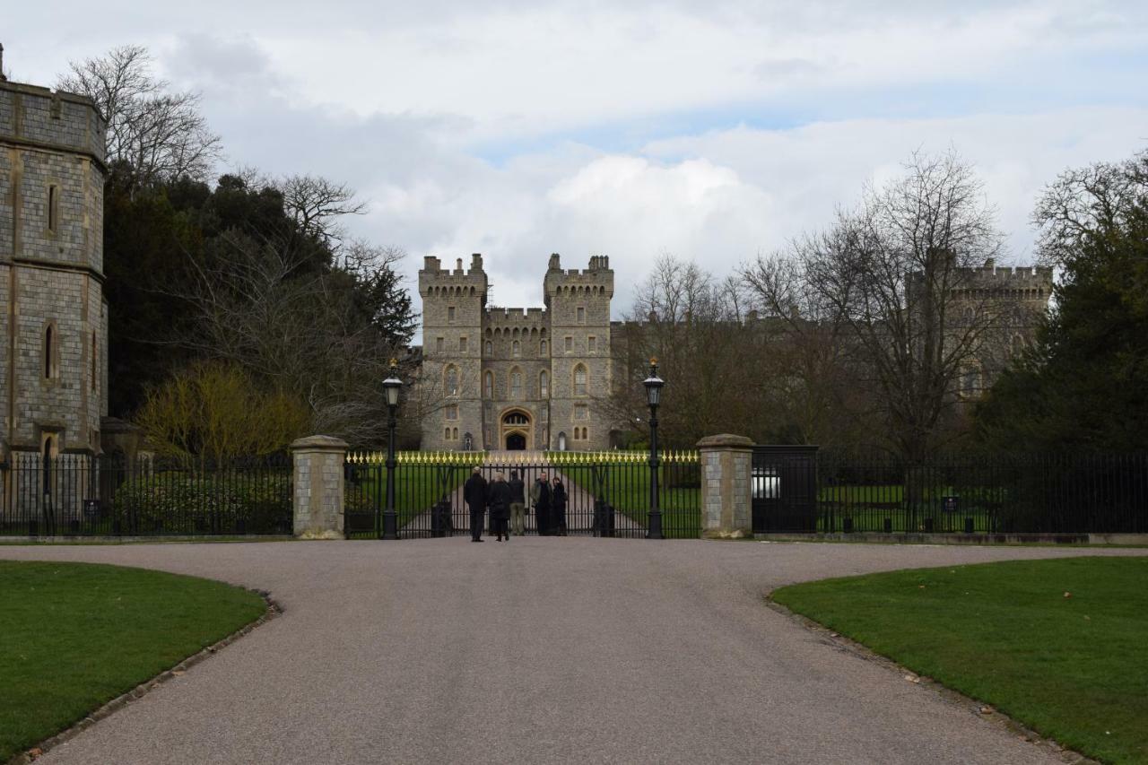 Castle Properties: The Sovereign 5 Bed Town House