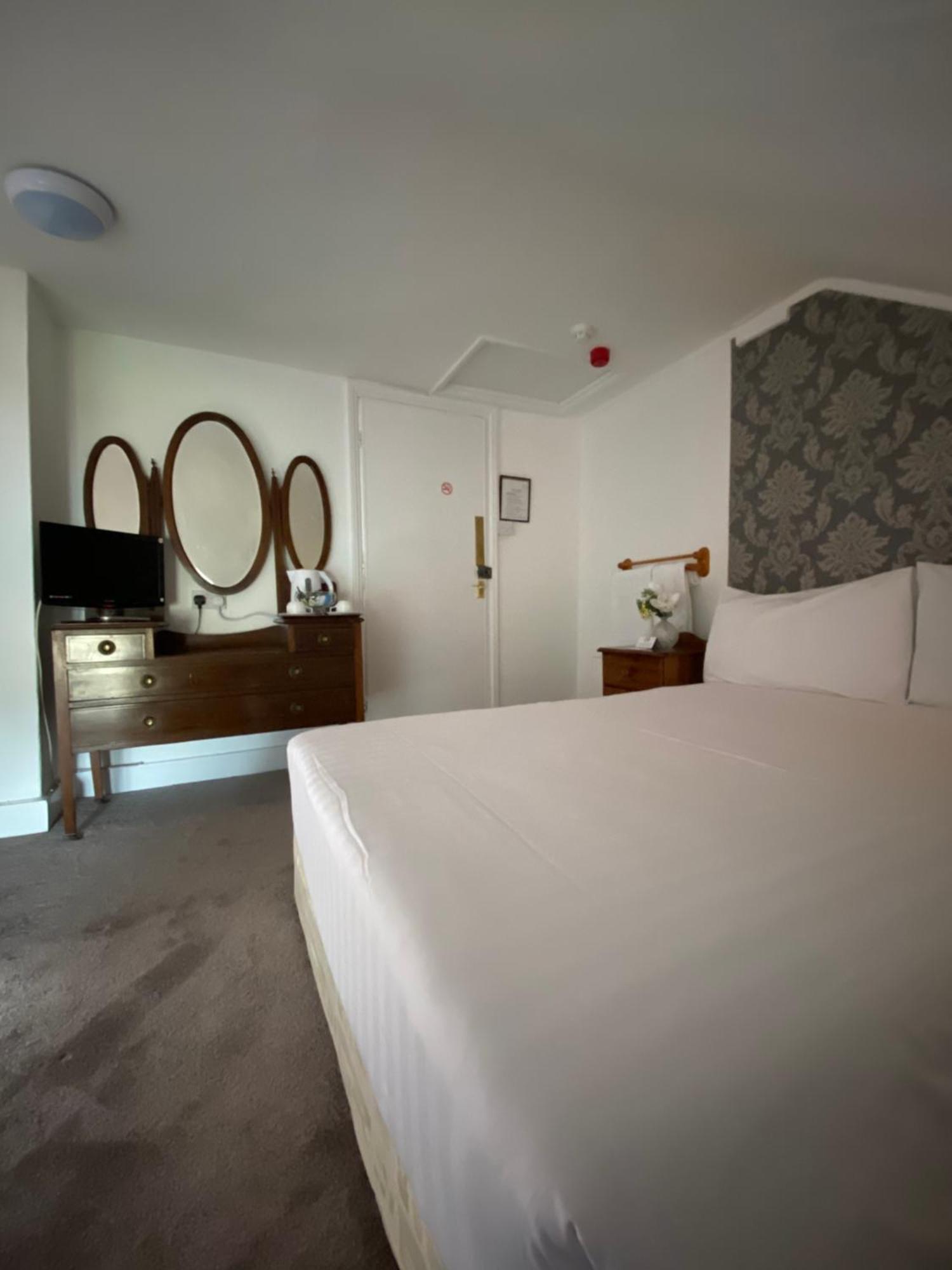 Cedar Tree Guest house